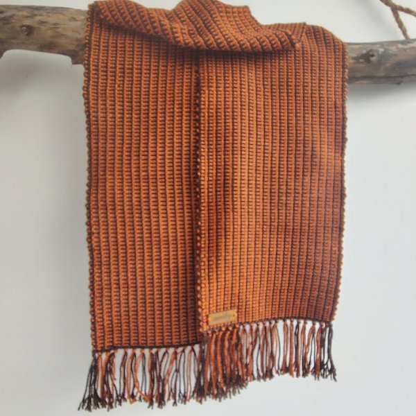 Bufandas Colicura  tejidas en telar artesanales